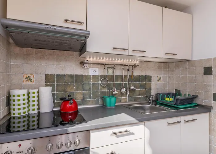 Cozy In With Wifi Prezid