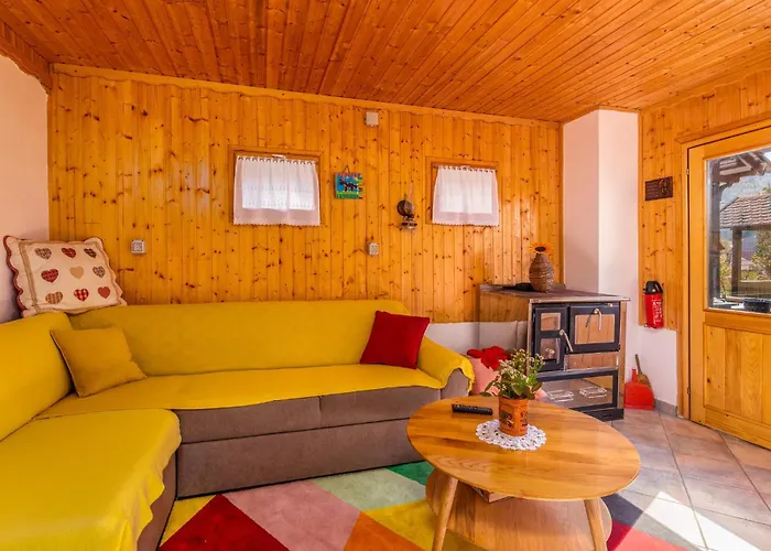 Case de vacanță Cozy In With Wifi *