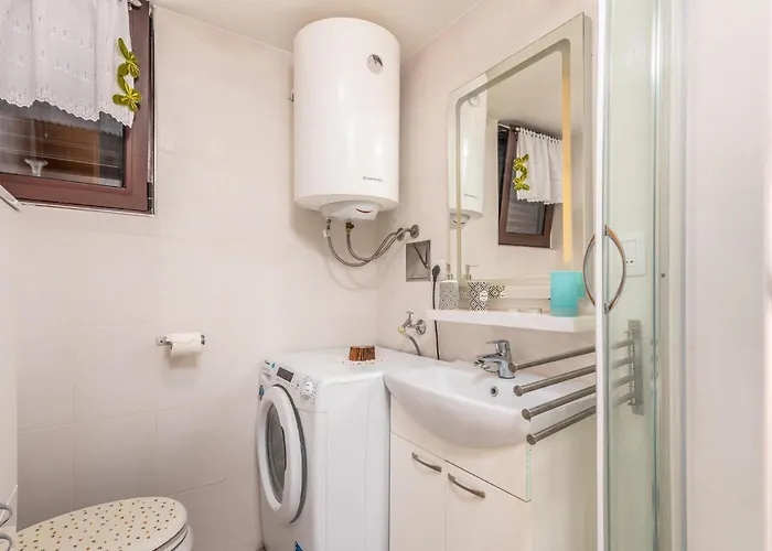 Case de vacanță Cozy In With Wifi *